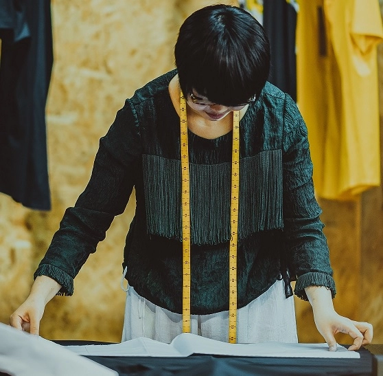 Tailor Tailor's job in India